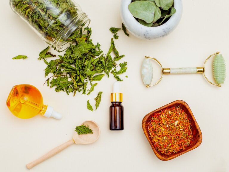 37 Natural Skin Care Ingredients: The Most Common and Effective