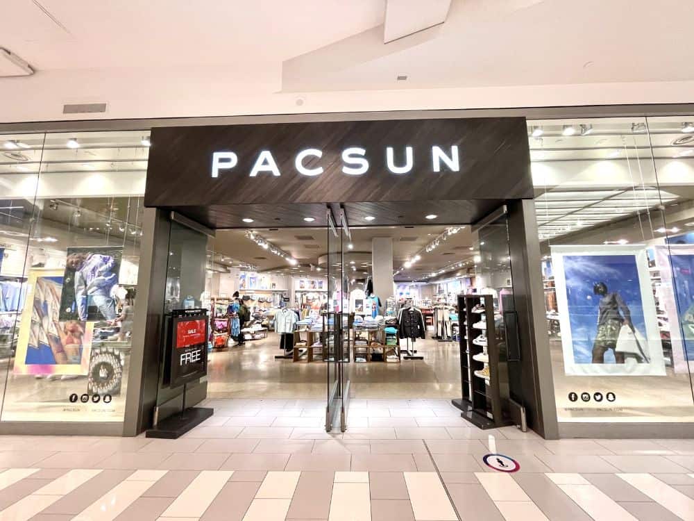 Is PacSun Fast Fashion? Image by Mall of America #ispacsunfastfashion #ispacsunethical #pacsunsustainability #ispacsunlegit #pacsunethics #ispacsunsustainable #sustainablejungle