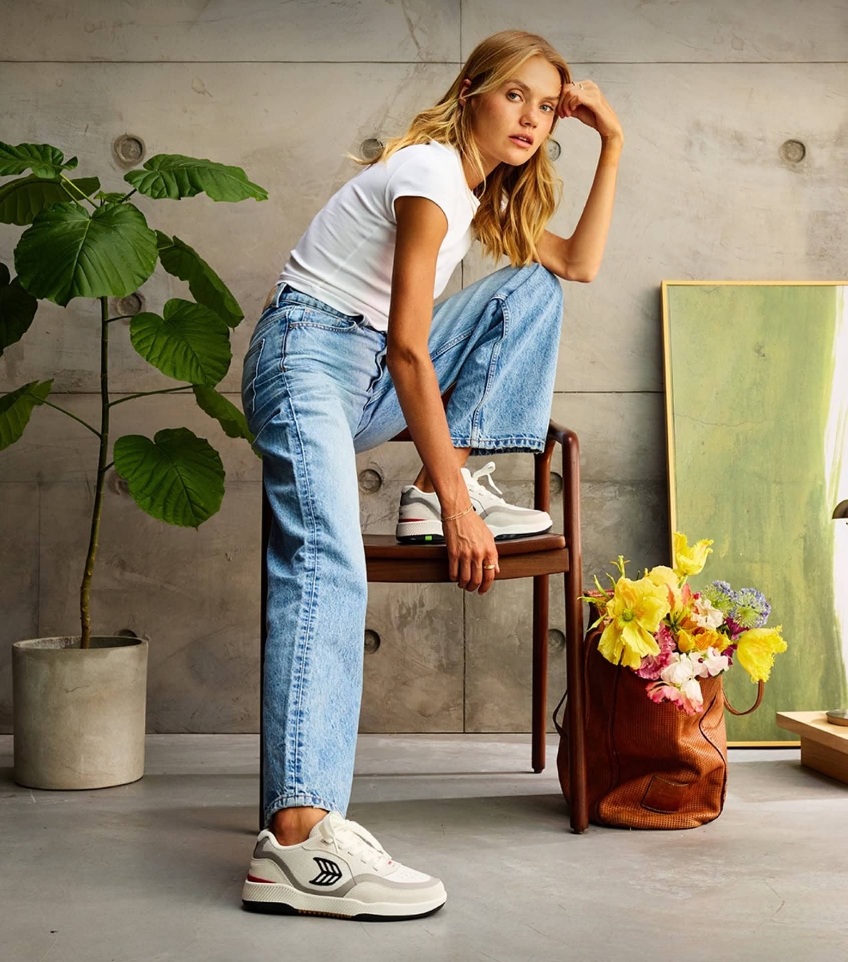 Cariuma eco friendly sneakers in white and black, sustainably produced with organic materials, as tested by Sustainable Jungle